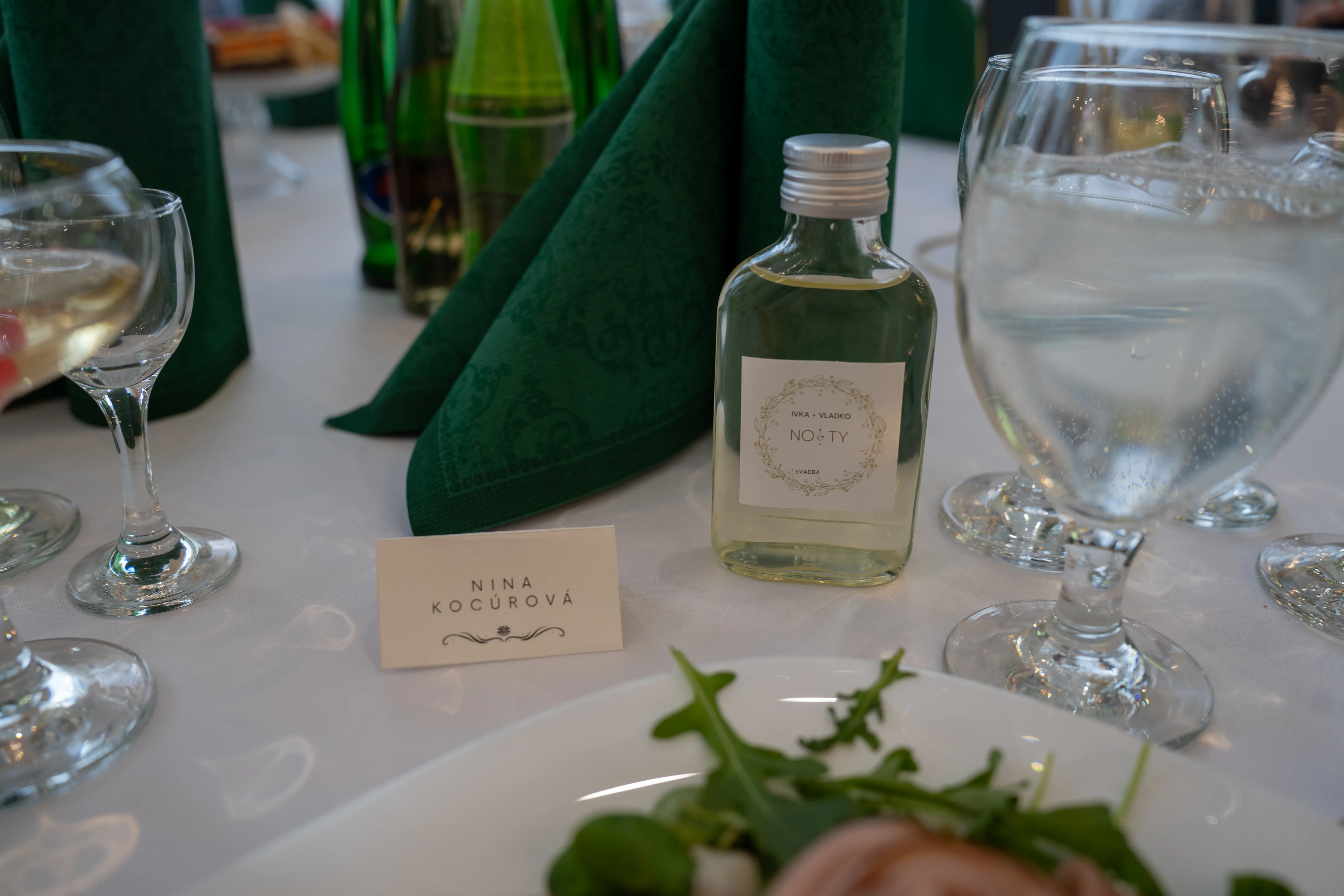 Detail svadobného stola